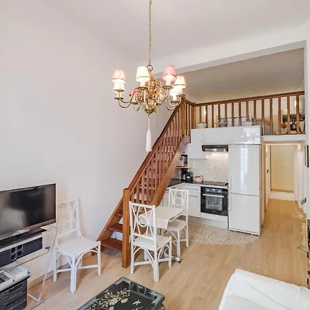 Duplex 2 Bedrooms Ideally Located * Cannes