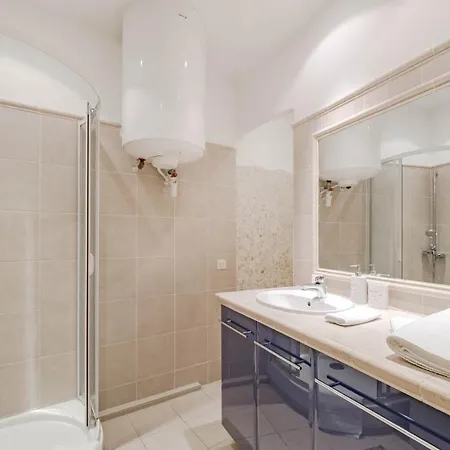 Apartamento Duplex 2 Bedrooms Ideally Located *